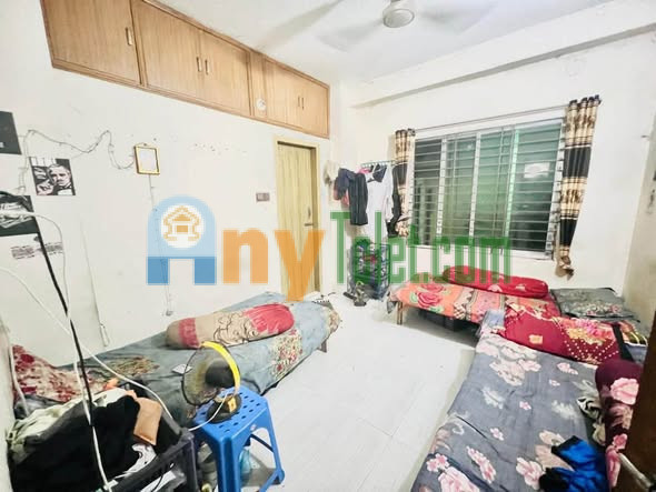 ৩ তিন সিট ভাড়া দেওয়া হবে