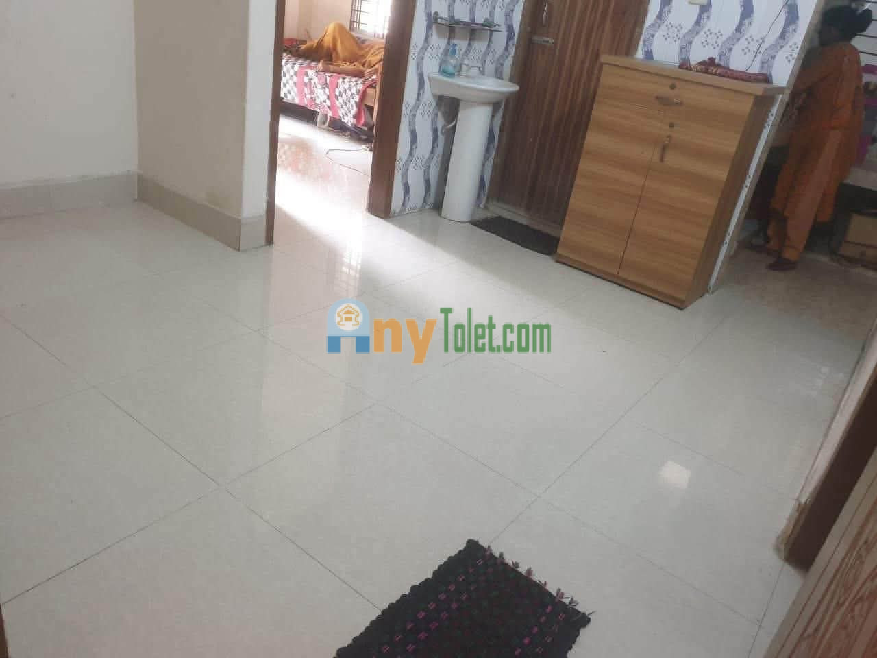 Tolet room or seat rent