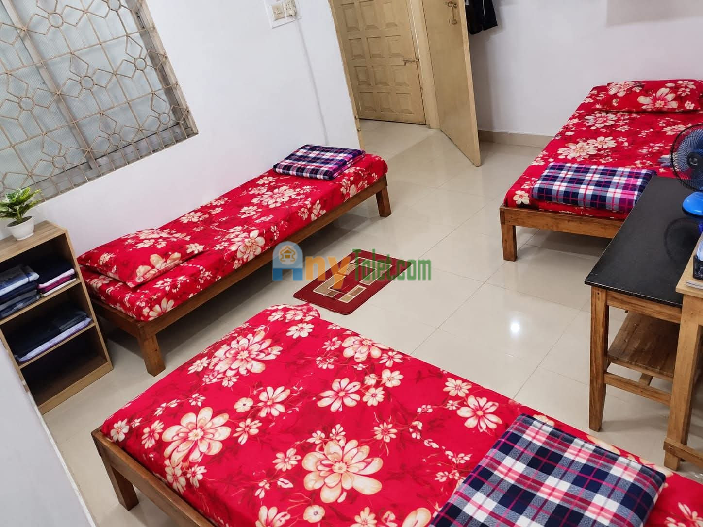 Tolet seat rent cele