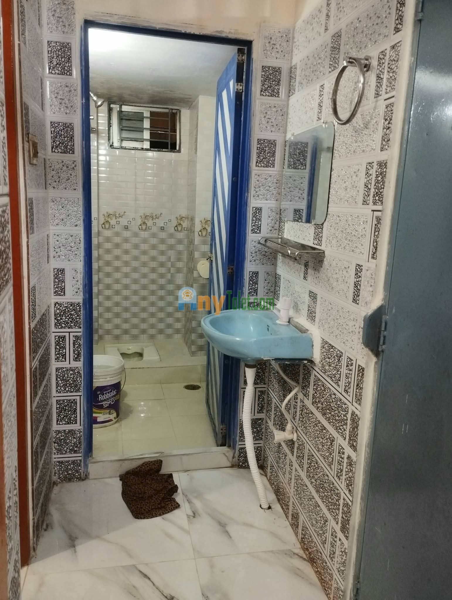 Tolet for flat