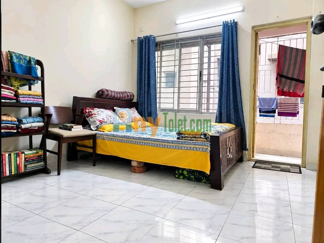 ১ রুম ভাড়া দেওয়া হবে